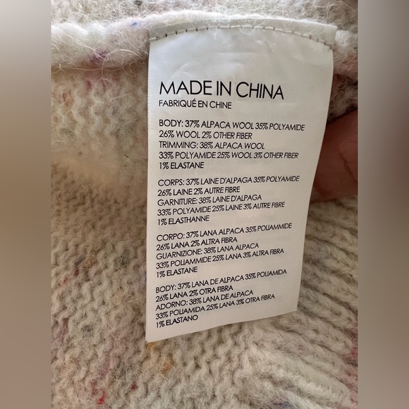 Club Monaco Sweater. Extra long sleeves. Italian Wool.  Size M. - Picture 6 of 6